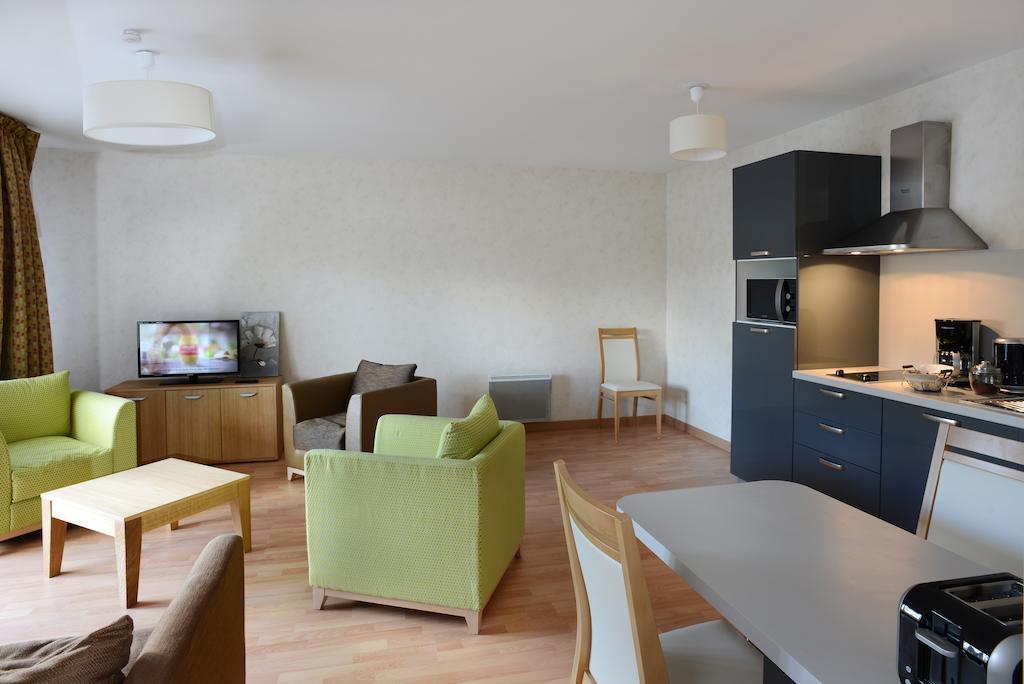 Aparthotel Domitys Le Jardin Des Trois Rois Romorantin-Lanthenay Zimmer foto
