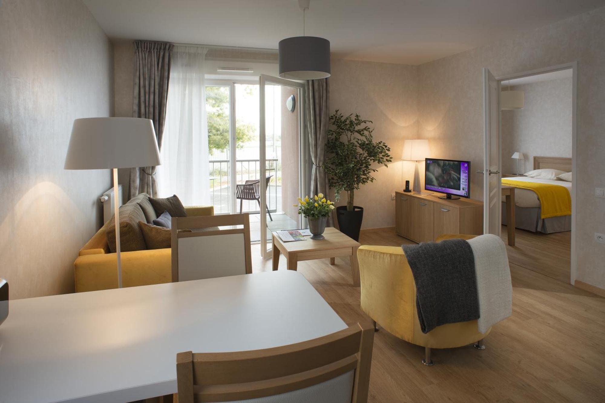 Aparthotel Domitys Le Jardin Des Trois Rois Romorantin-Lanthenay Zimmer foto